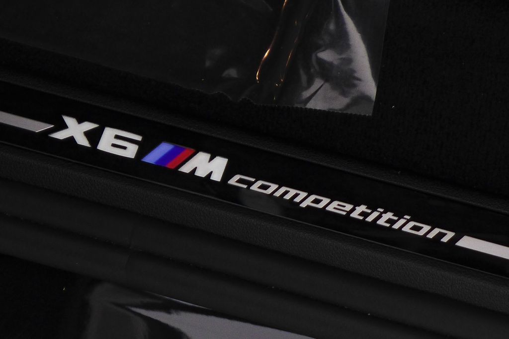 2024 BMW X6 M 6