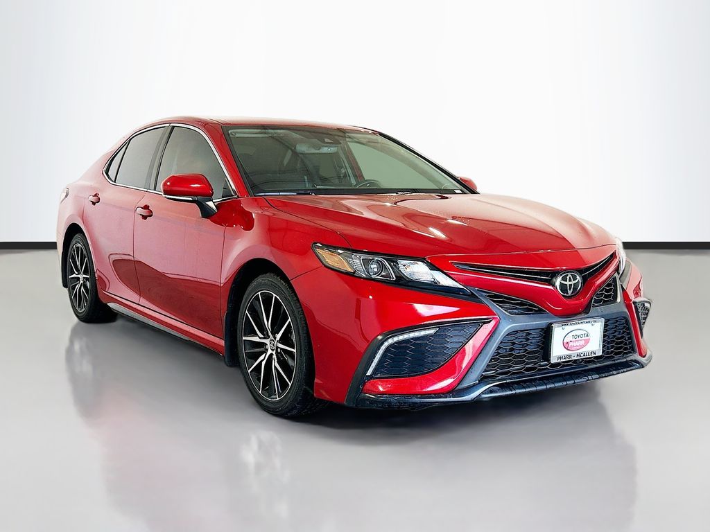 View vehicle photo 3