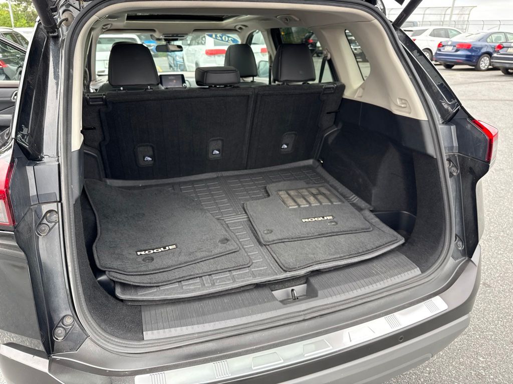 2021 Nissan Rogue SV Black at South Hills Kia