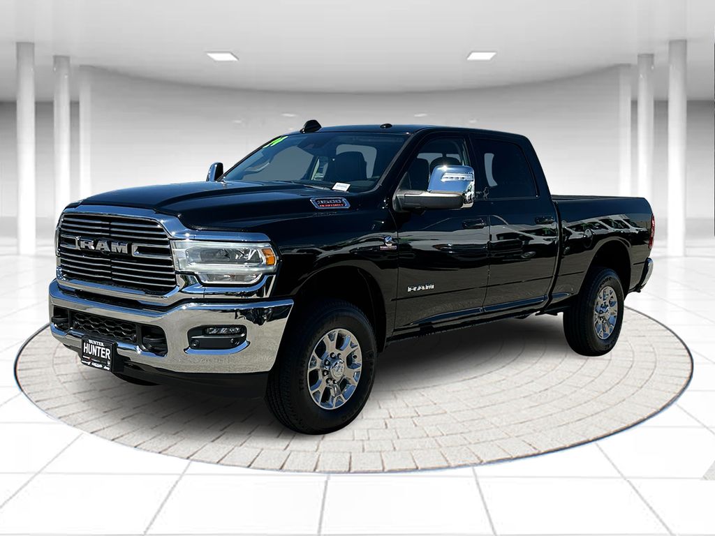 2024 RAM 3500 Laramie Crew Cab 4WD