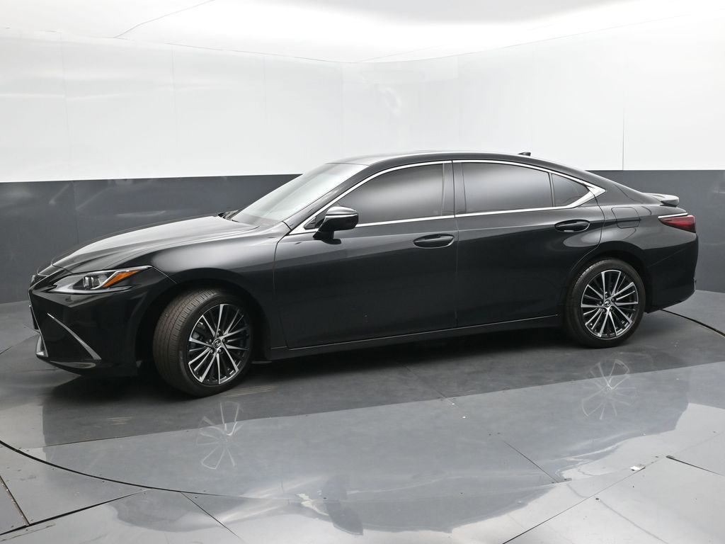 2024 Lexus ES 300h Base