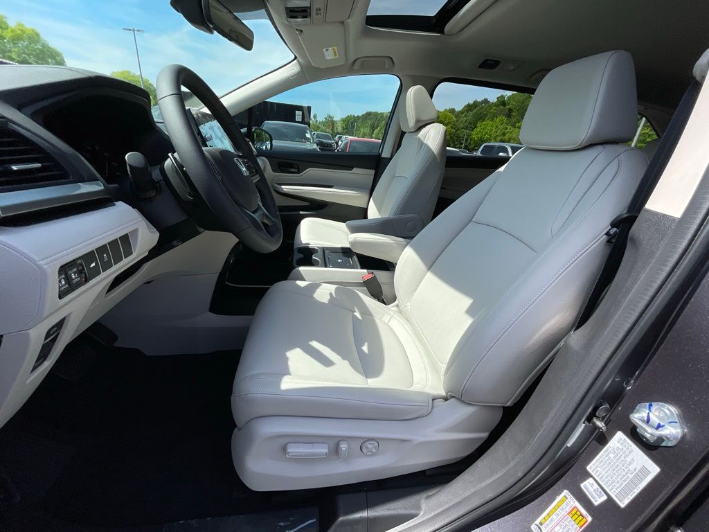 Thumbnail: 2026 Honda Odyssey - 27