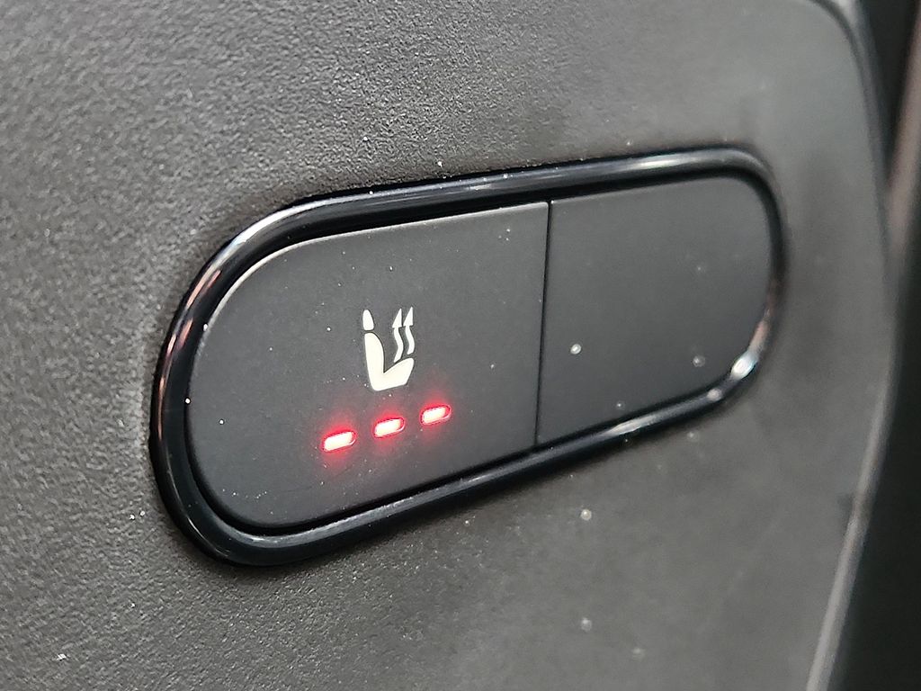 Thumbnail: 2025 Mercedes-Benz Sprinter - 14