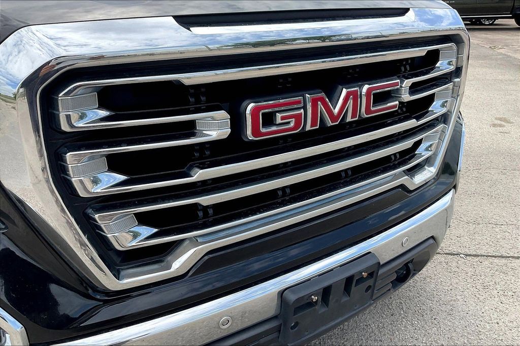 Used 2019 GMC Sierra 1500 SLT 4D Crew Cab