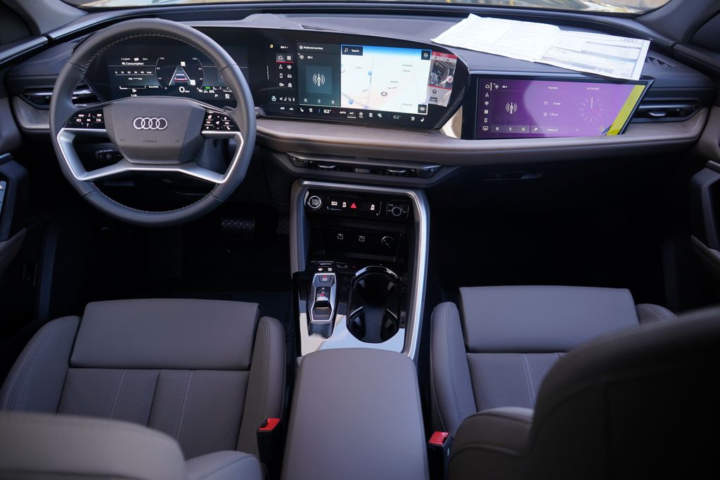 Thumbnail: 2025 Audi Q5 - 8