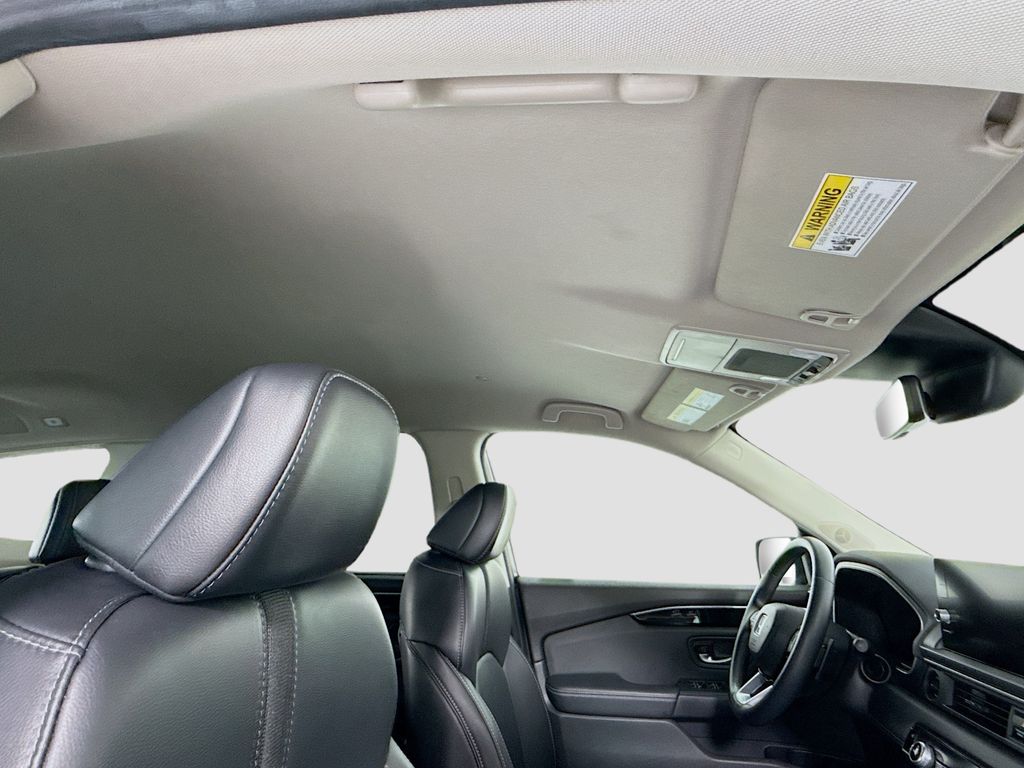 Thumbnail: 2024 Honda Pilot - 18