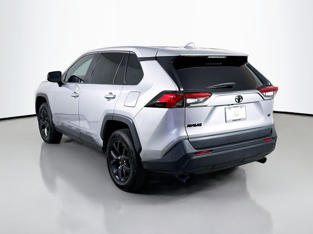 Thumbnail: 2022 Toyota RAV4 - 7
