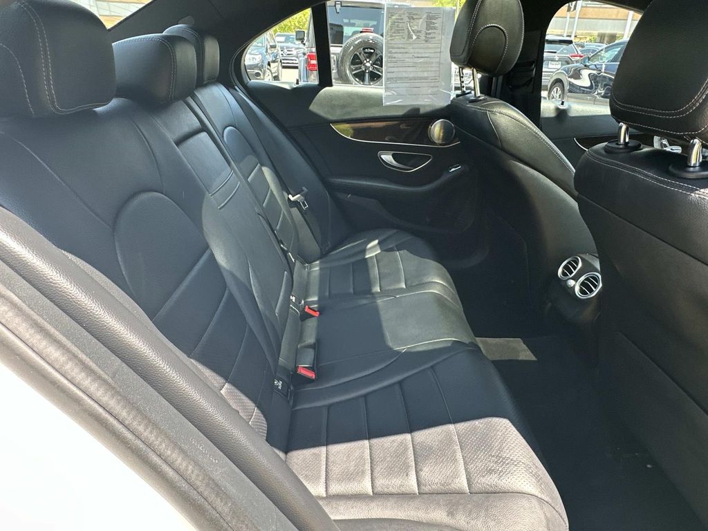 Thumbnail: 2019 Mercedes-Benz C-Class - 12