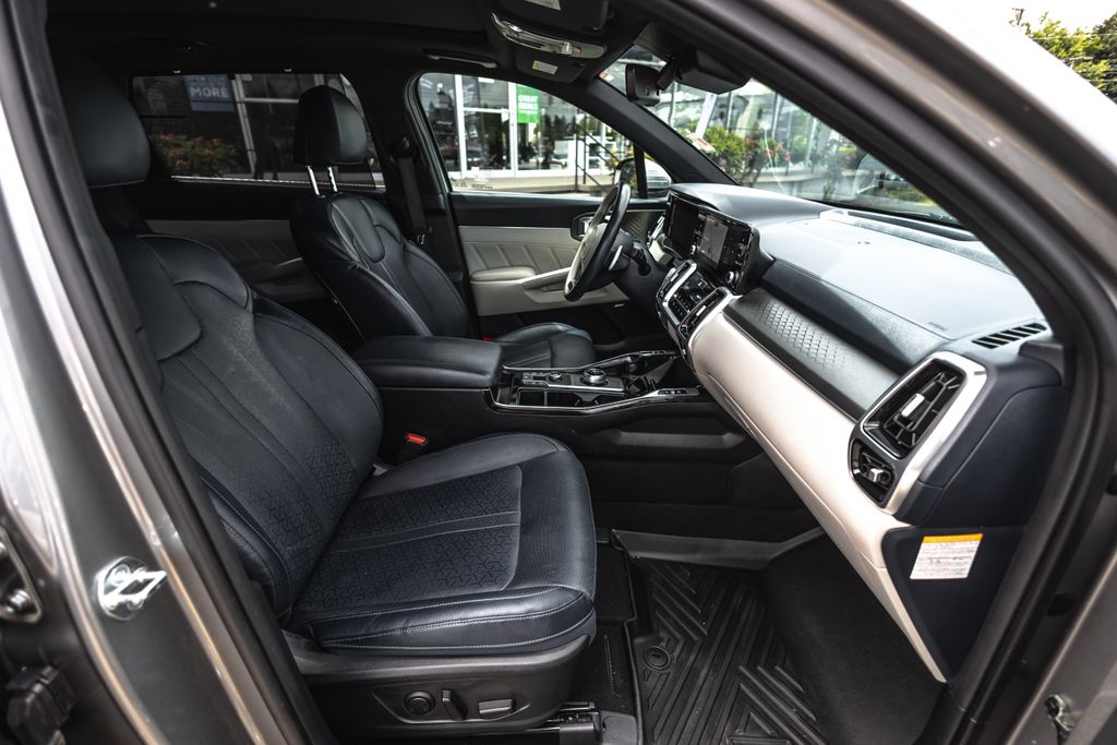 2023 Kia Sorento Plug In Hybrid SX Prestige thumbnail 27