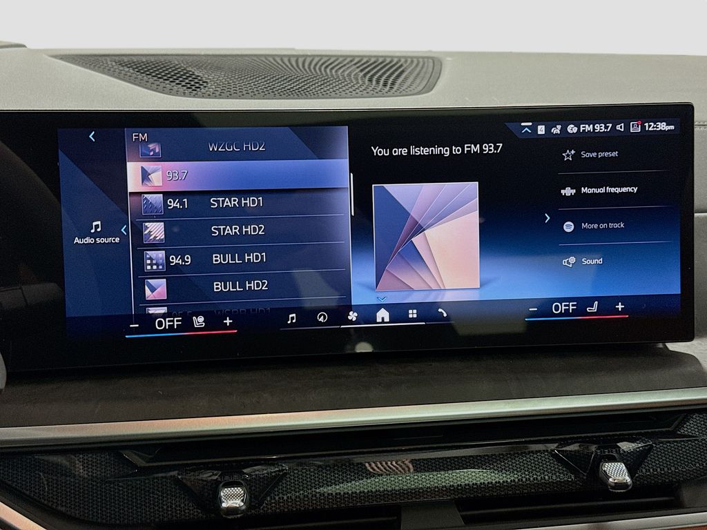 Thumbnail: 2026 BMW X7 - 8