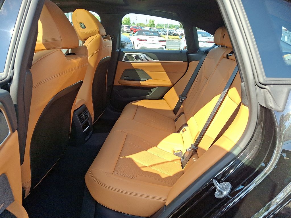 Thumbnail: 2026 BMW 4 Series - 5