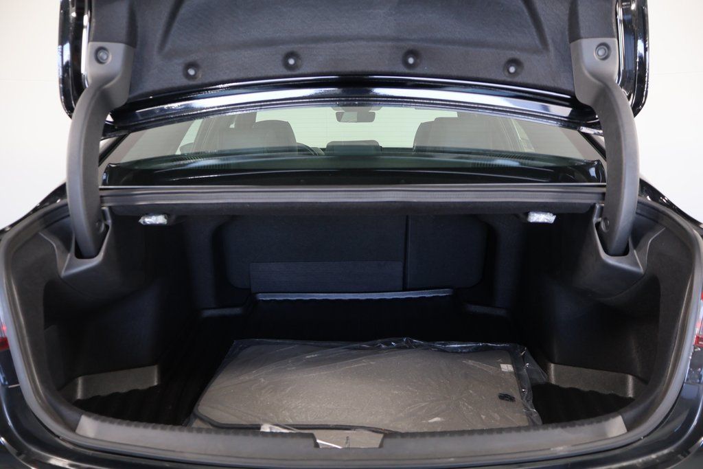 Thumbnail: 2025 Acura TLX - 14