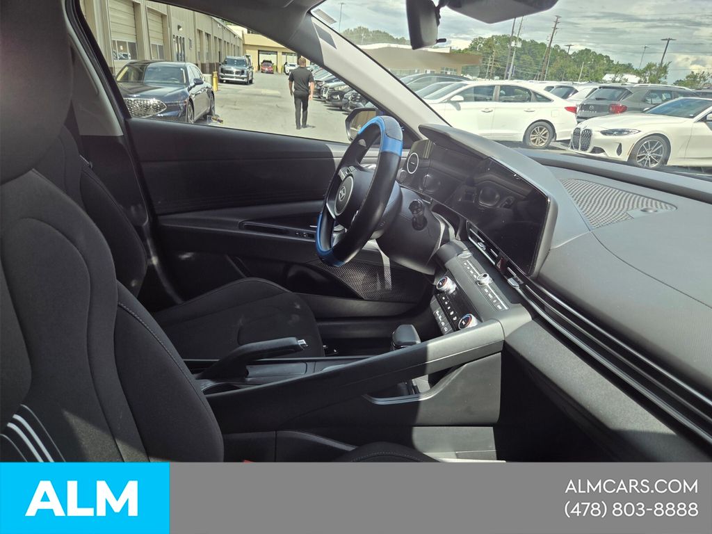 Used 2024 Blue Hyundai SEL image 20