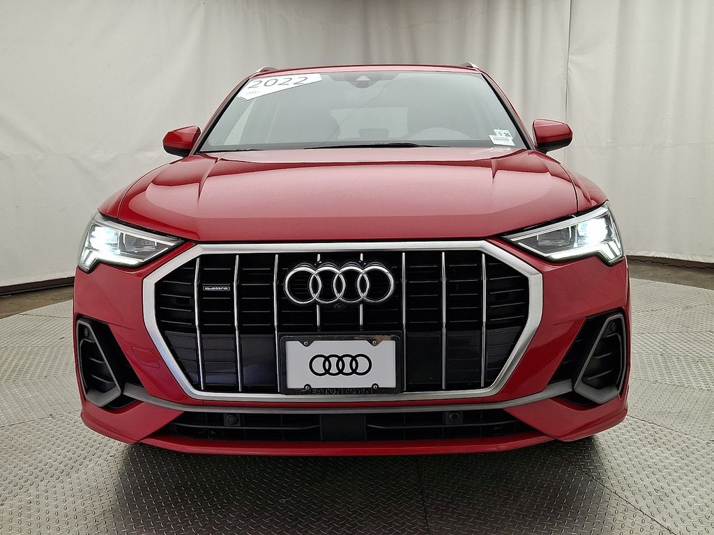 Thumbnail: 2022 Audi Q3 - 2