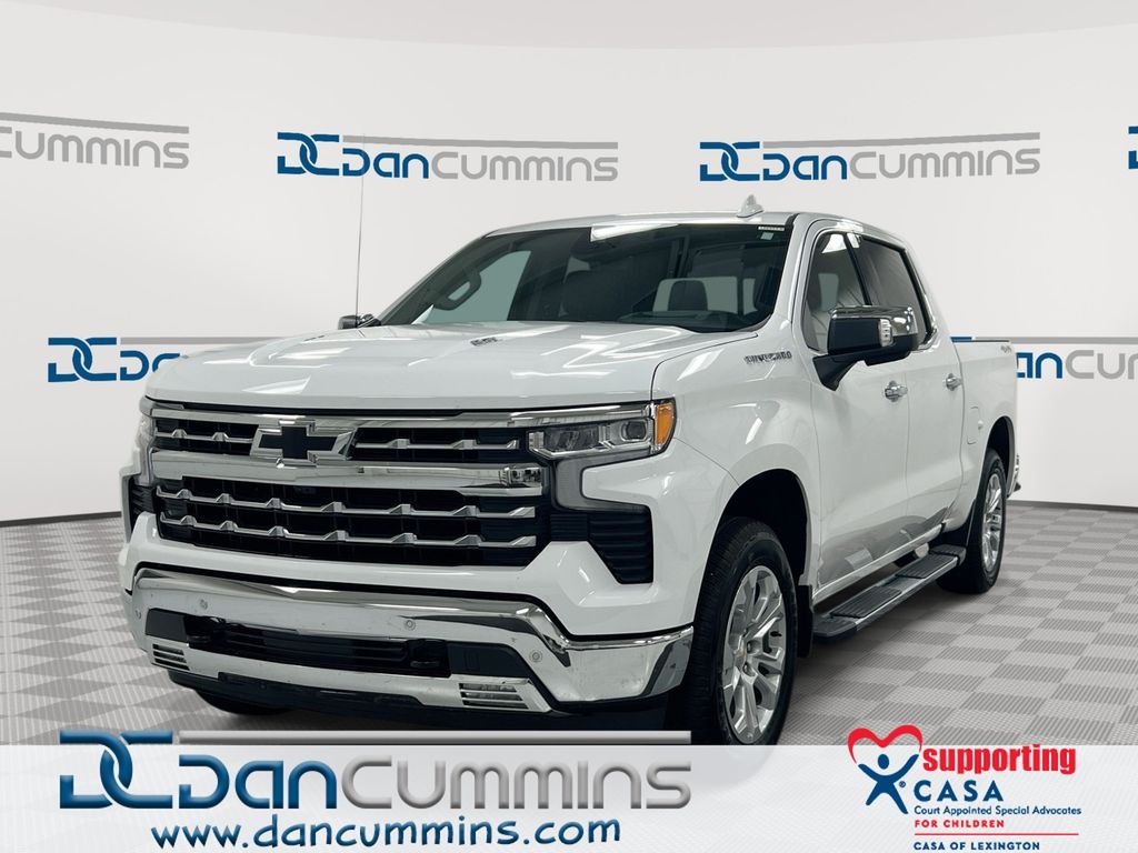 Summit White 2026 Chevrolet Silverado 1500 Pickup Truck Four-Wheel Drive Automatic