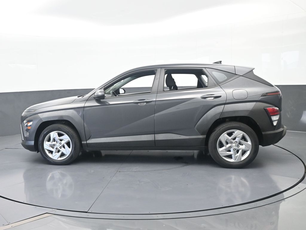 Used 2024 Ecotronic Gray Pearl Hyundai SE image 3