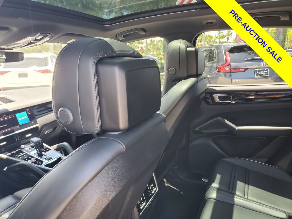 Used 2023 Porsche Cayenne SUV