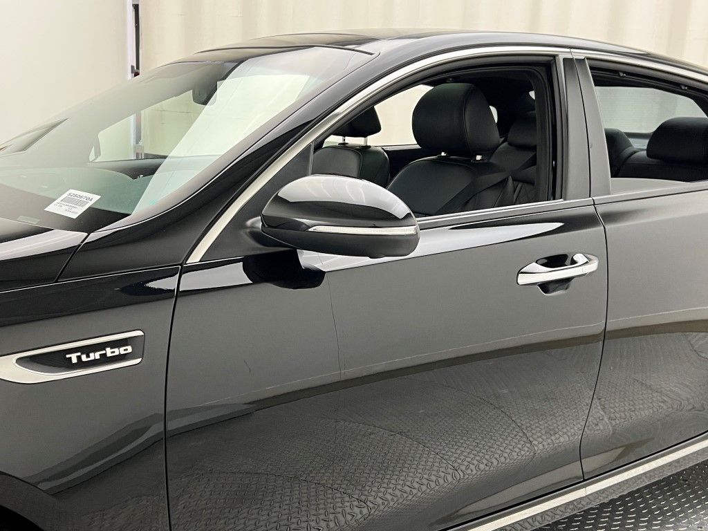 Thumbnail: 2016 Kia Optima - 9