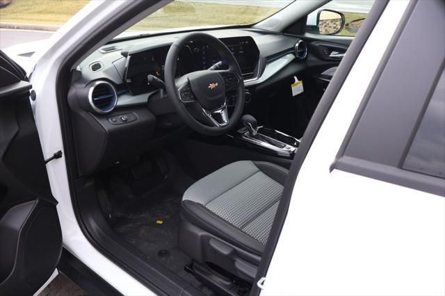 Thumbnail: 2026 Chevrolet Trax - 13