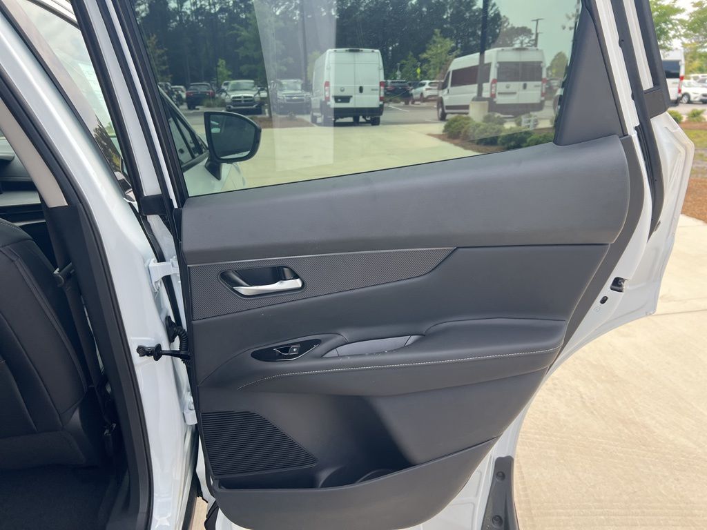 2025 Everest White Pearl Tricoat Nissan Murano SV AWD SUV