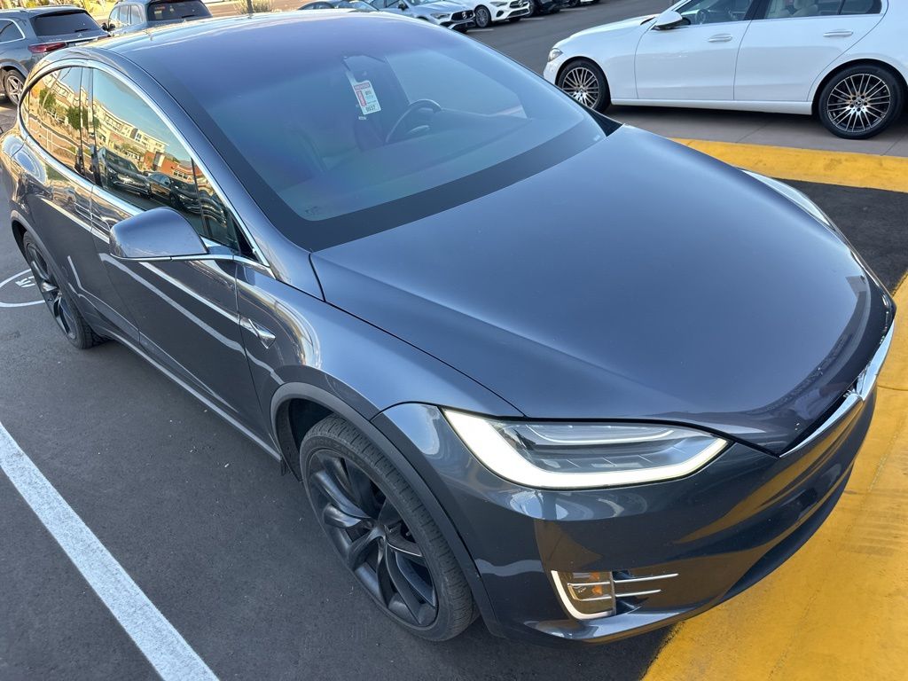 2020 Tesla Model X Long Range 4