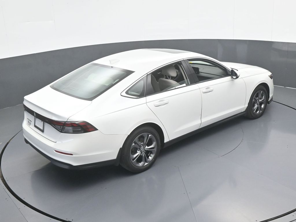 Used 2023 White Honda EX image 52