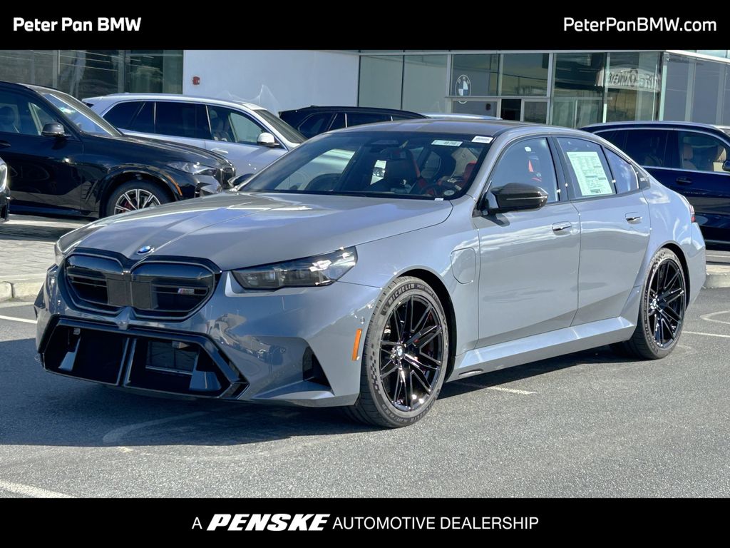 Thumbnail: 2026 BMW M5 - 1