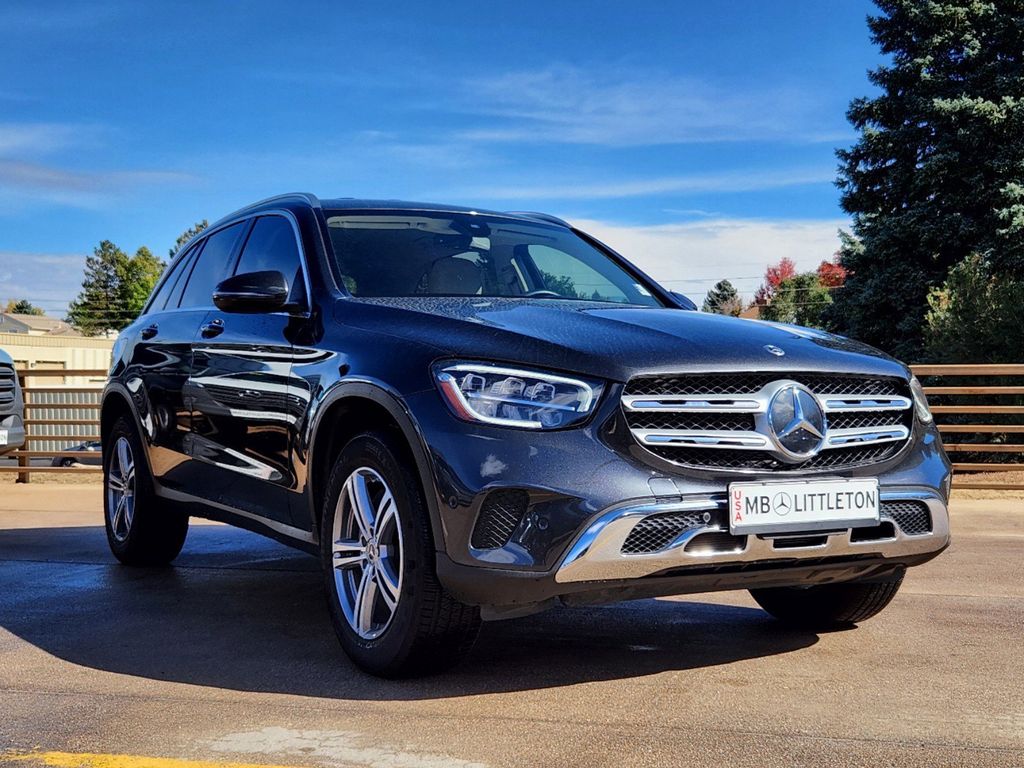 2021 Mercedes-Benz GLC GLC 300 3