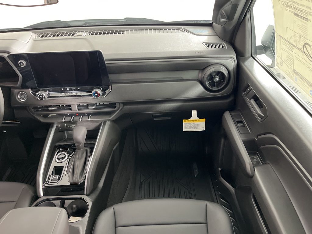 Thumbnail: 2026 Chevrolet Colorado - 14