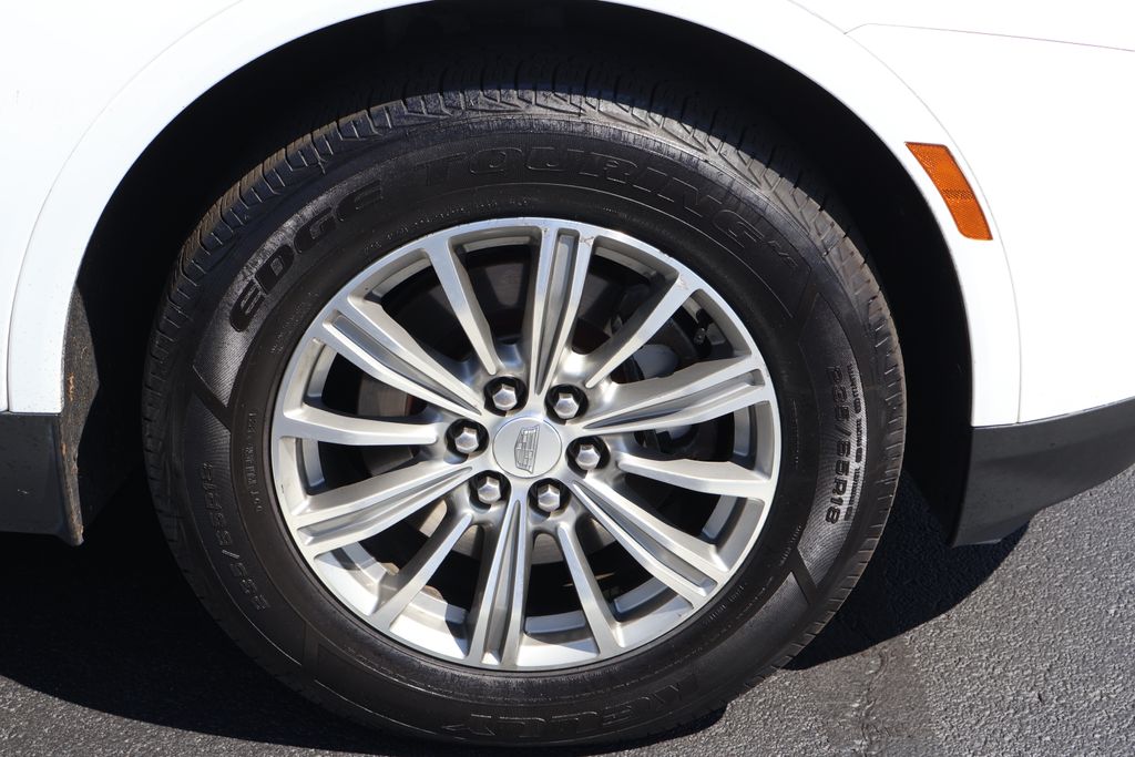 Thumbnail: 2017 Cadillac XT5 - 5