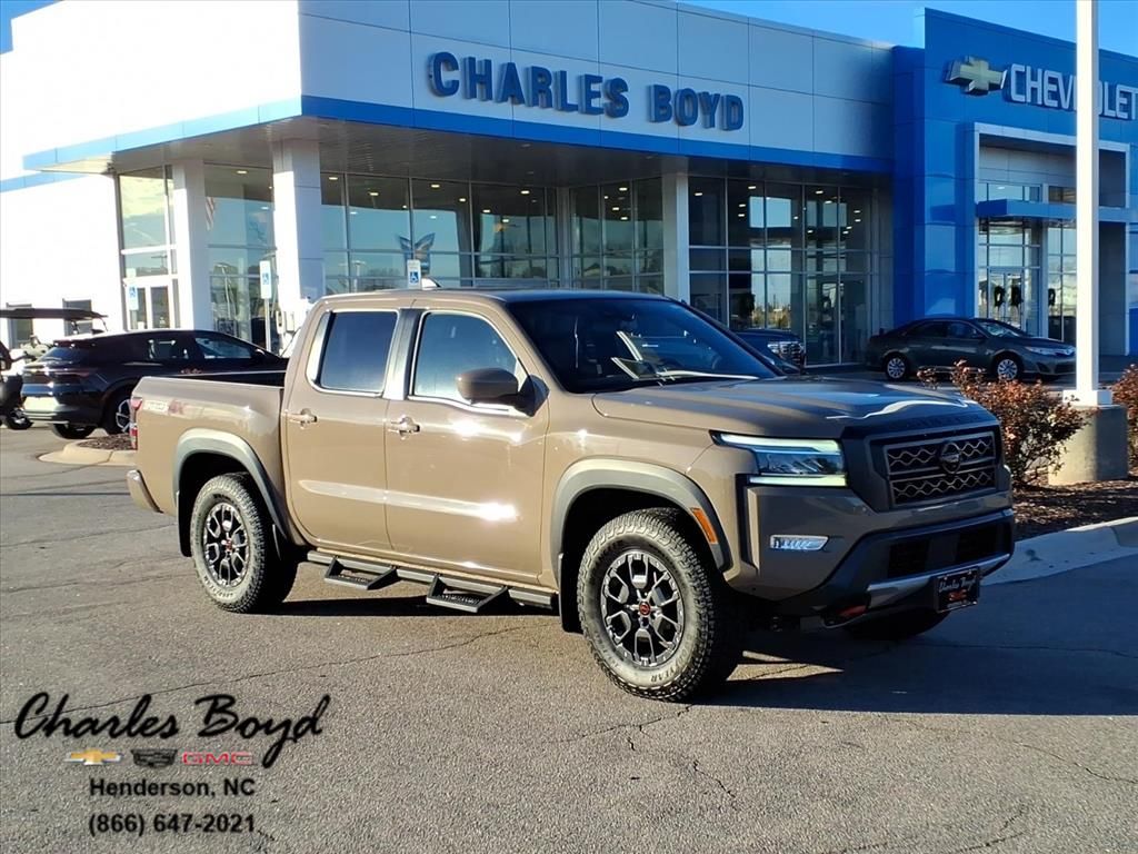 2022 Nissan Frontier PRO-4X Crew Cab 4WD