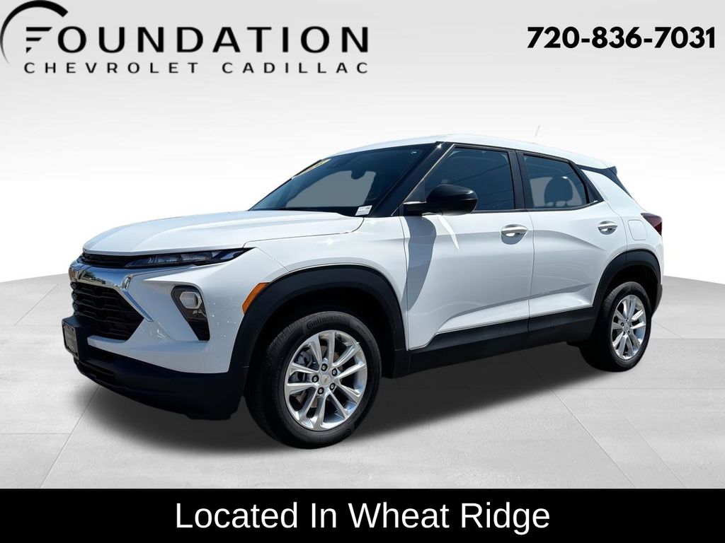 Summit White 2026 Chevrolet Trailblazer SUV / Crossover Four-Wheel Drive 9-Speed Automatic