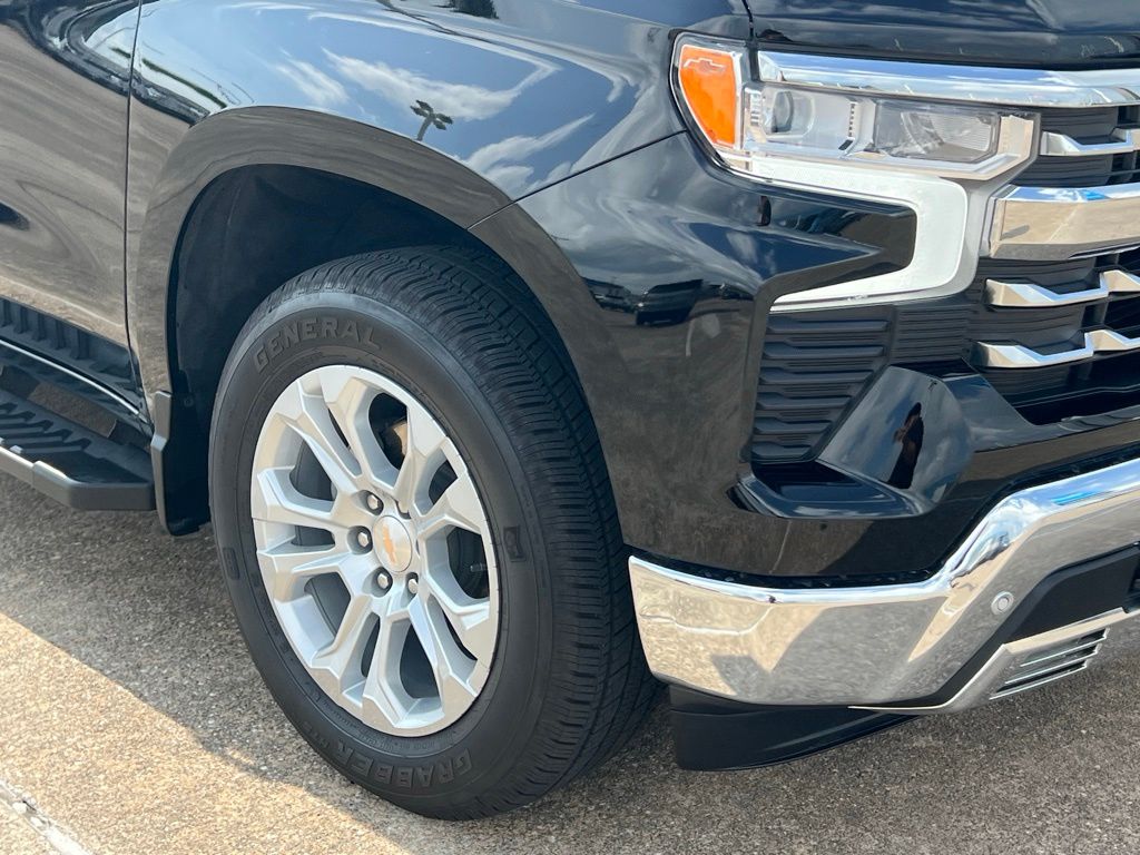 2026 Chevrolet Silverado 1500 LTZ - 4