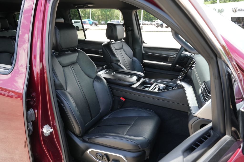 2024 Jeep Wagoneer Series II Red at River Oaks CDJR