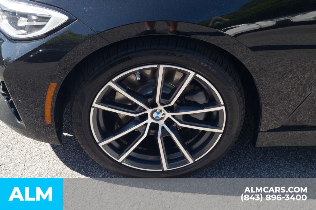 Used 2021 Black BMW 330i image 14
