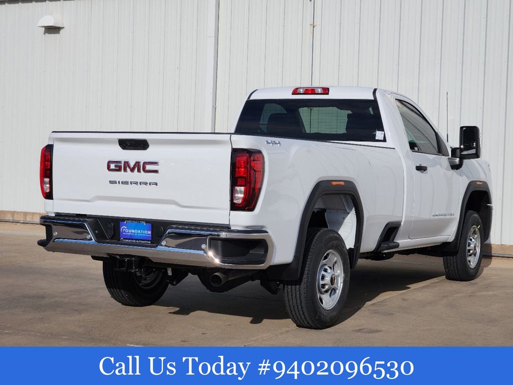 2025 GMC Sierra 2500HD Pro 4