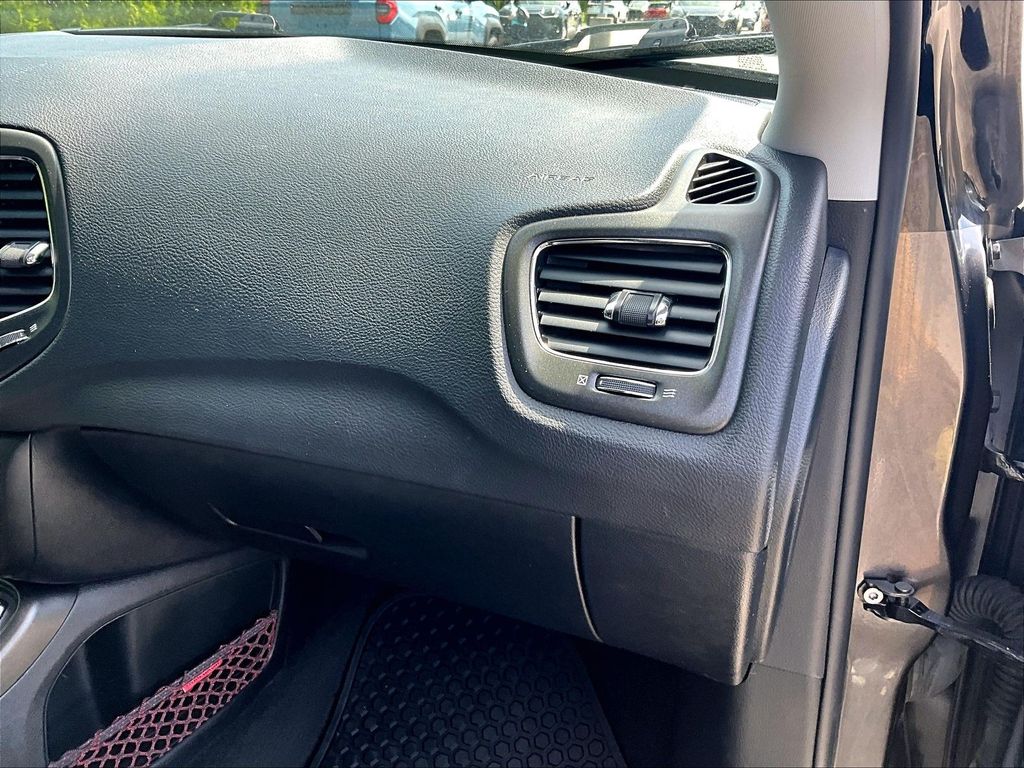 2018 Jeep Compass — photo 13