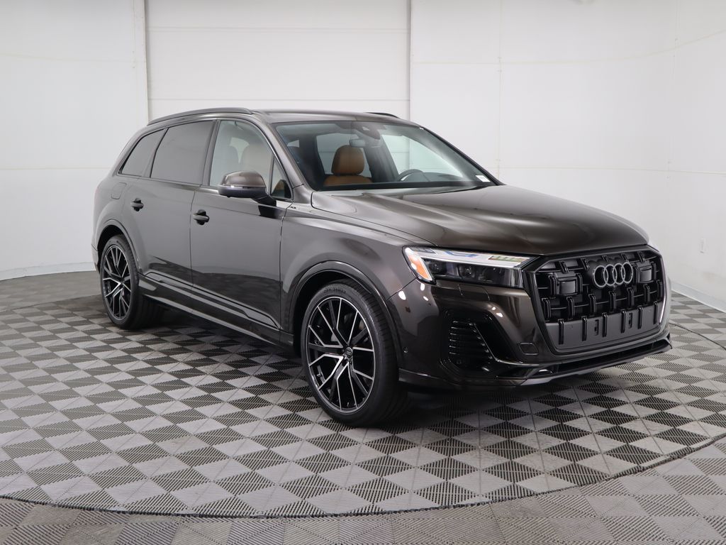 2025 Audi Q7  3