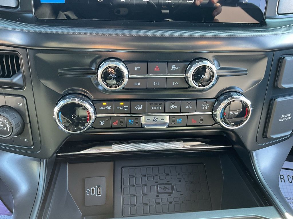 New 2026 White Ford Lariat image 15