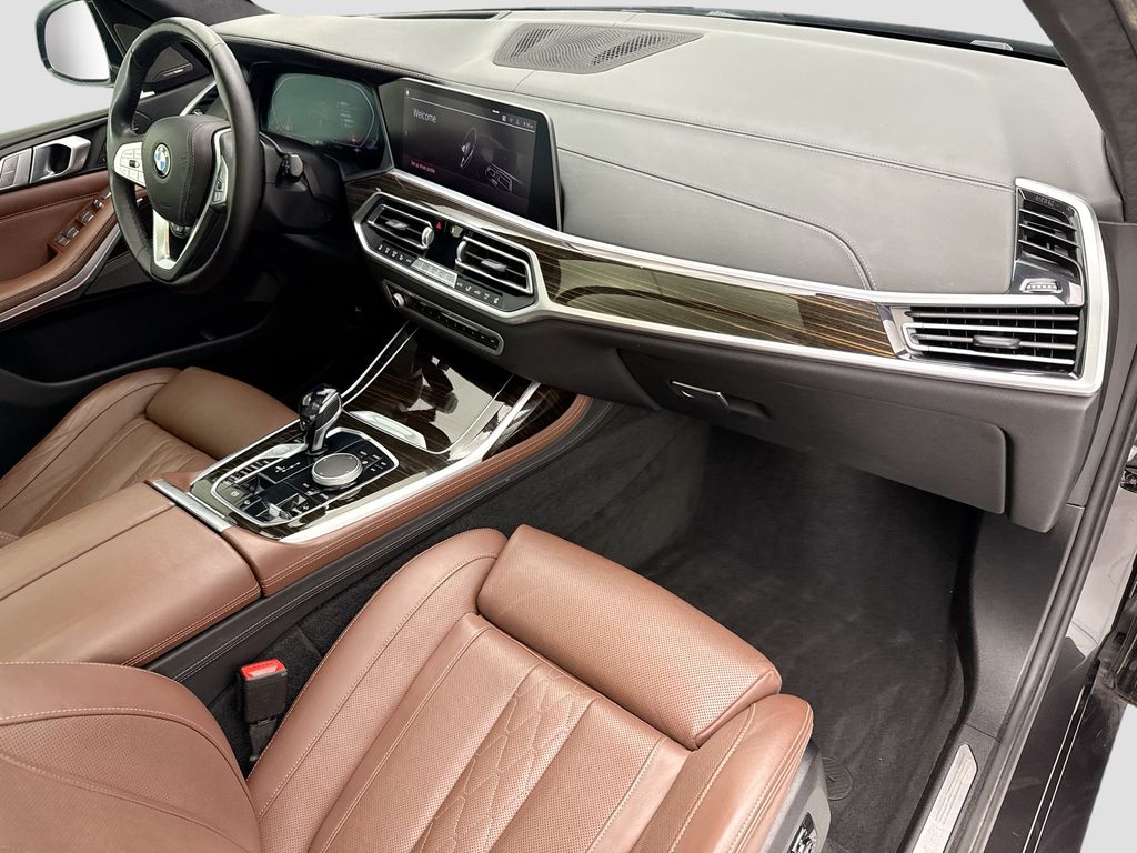 Thumbnail: 2020 BMW X7 - 16