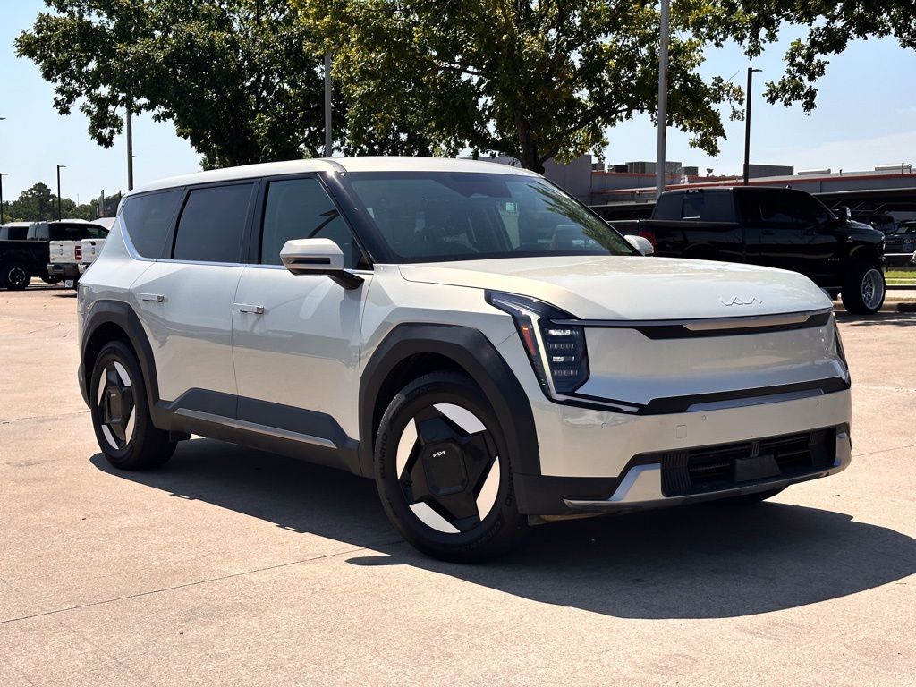 White (Ivory Silver) 2024 Kia EV9 SUV / Crossover Rear-Wheel Drive 1-Speed Automatic