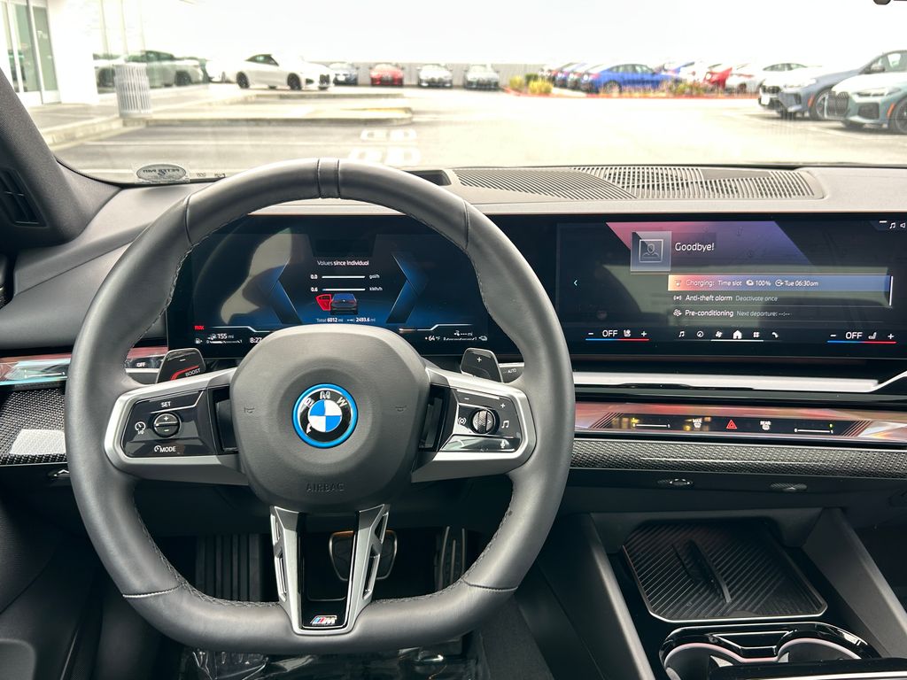 Thumbnail: 2026 BMW 5 Series - 17