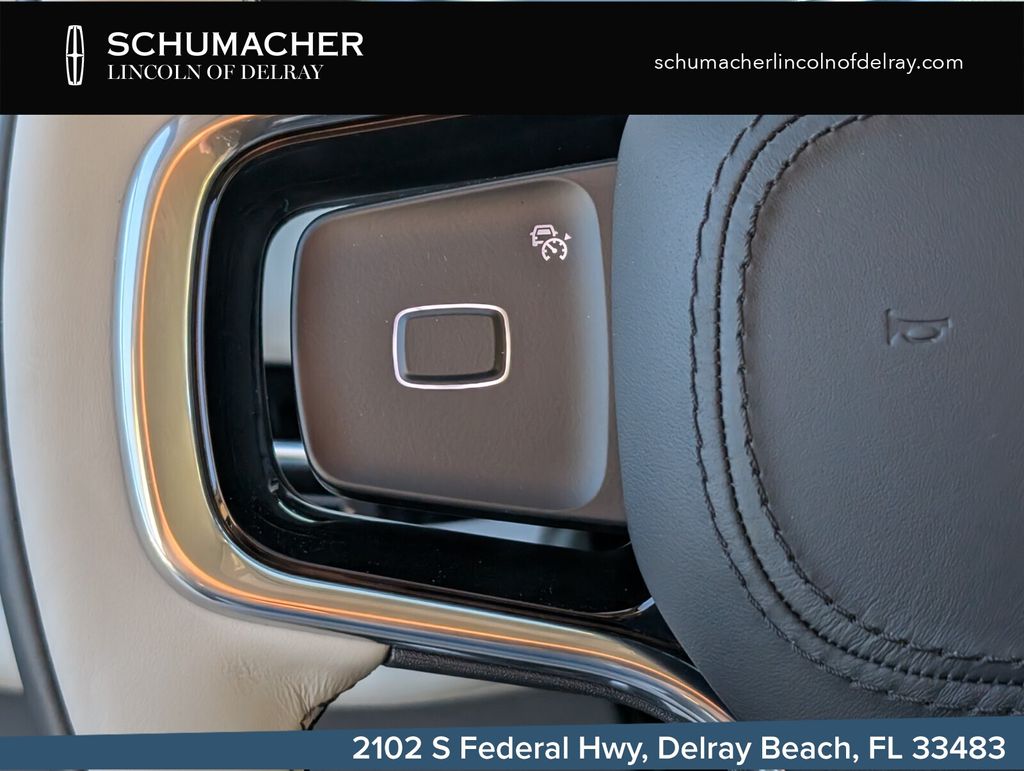 new 2026 Lincoln Navigator car, priced at $87,299