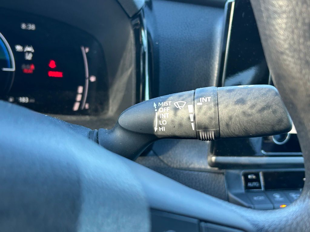 Thumbnail: 2025 Toyota Camry - 20