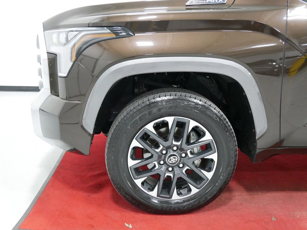 2025 Toyota Tundra Limited - Photo 12