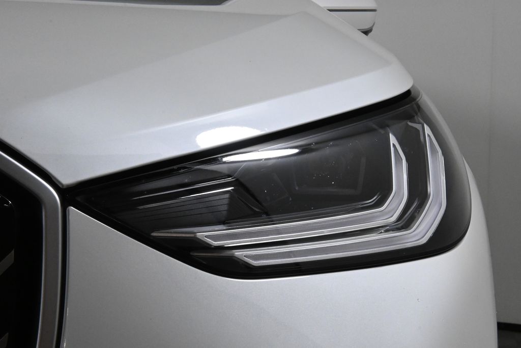 Thumbnail: 2026 BMW X3 - 11