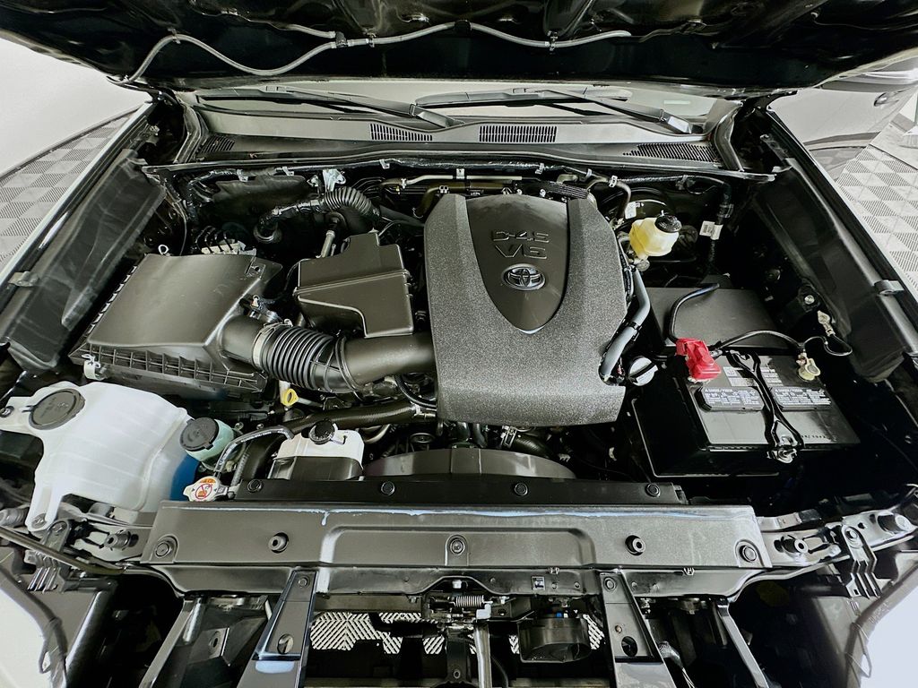 2023 Toyota Tacoma SR5 28