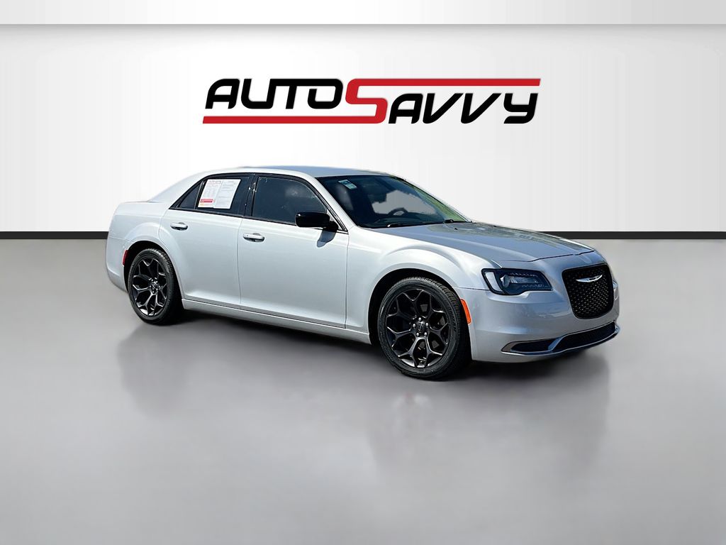 2019 Chrysler 300 Touring