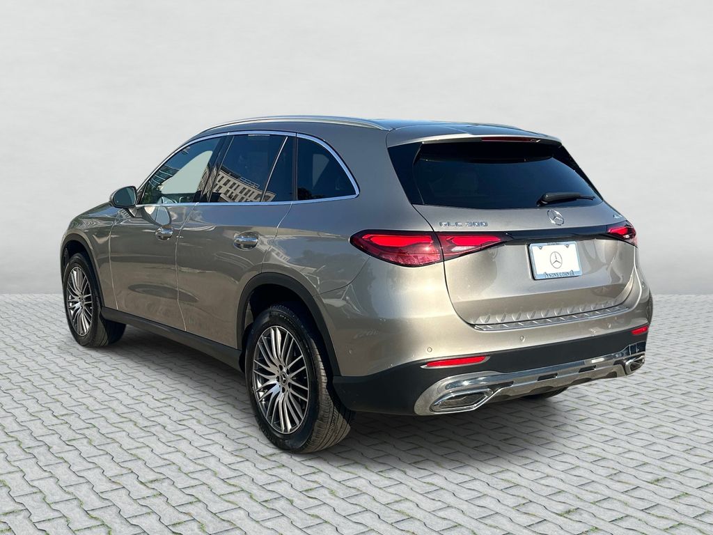 Thumbnail: 2023 Mercedes-Benz GLC - 7