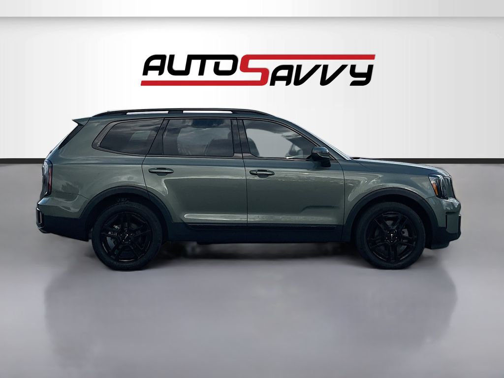 Used 2024 Green Kia EX X-Line image 8